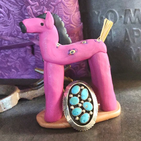 **"SOLD***Vintage Navajo Signed Turquoise Sterling Silver Ring - Picture 2 of 11